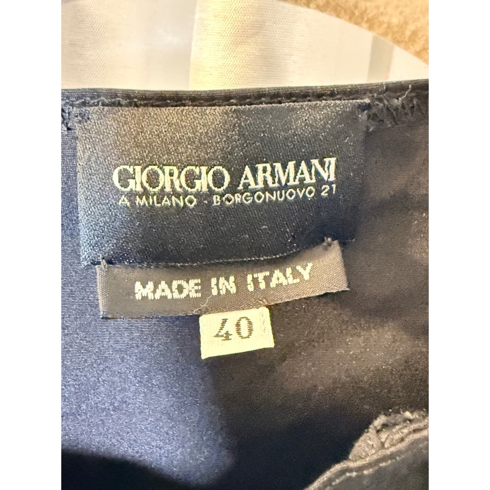 Giorgio Armani Top Womens 40 Black Asymmetrical Zip Sleeveless Borgonuovo 21 - Picture 2 of 3